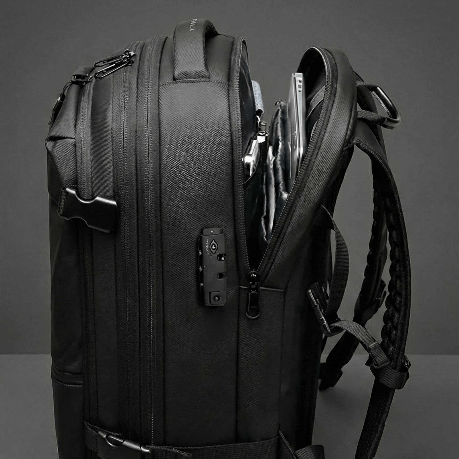 LUMA Expand Pro Backpack - Luma
